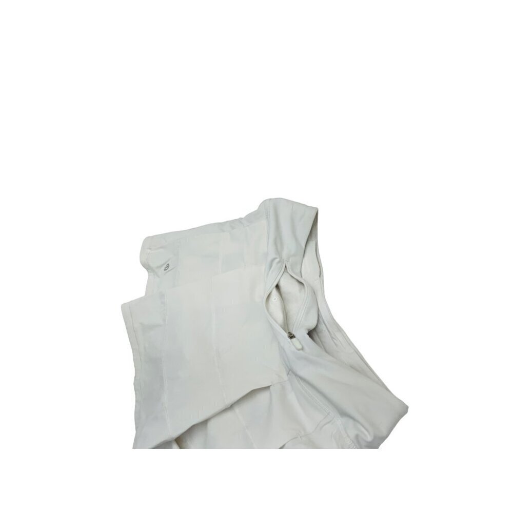 Lululemon White On White Faint Stripes Tennis Skorts. Size 4